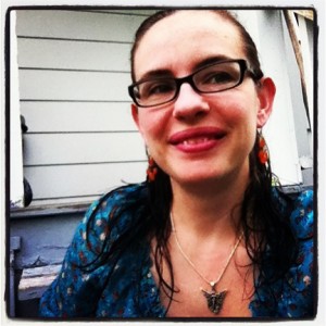 Elisabeth headshot 1